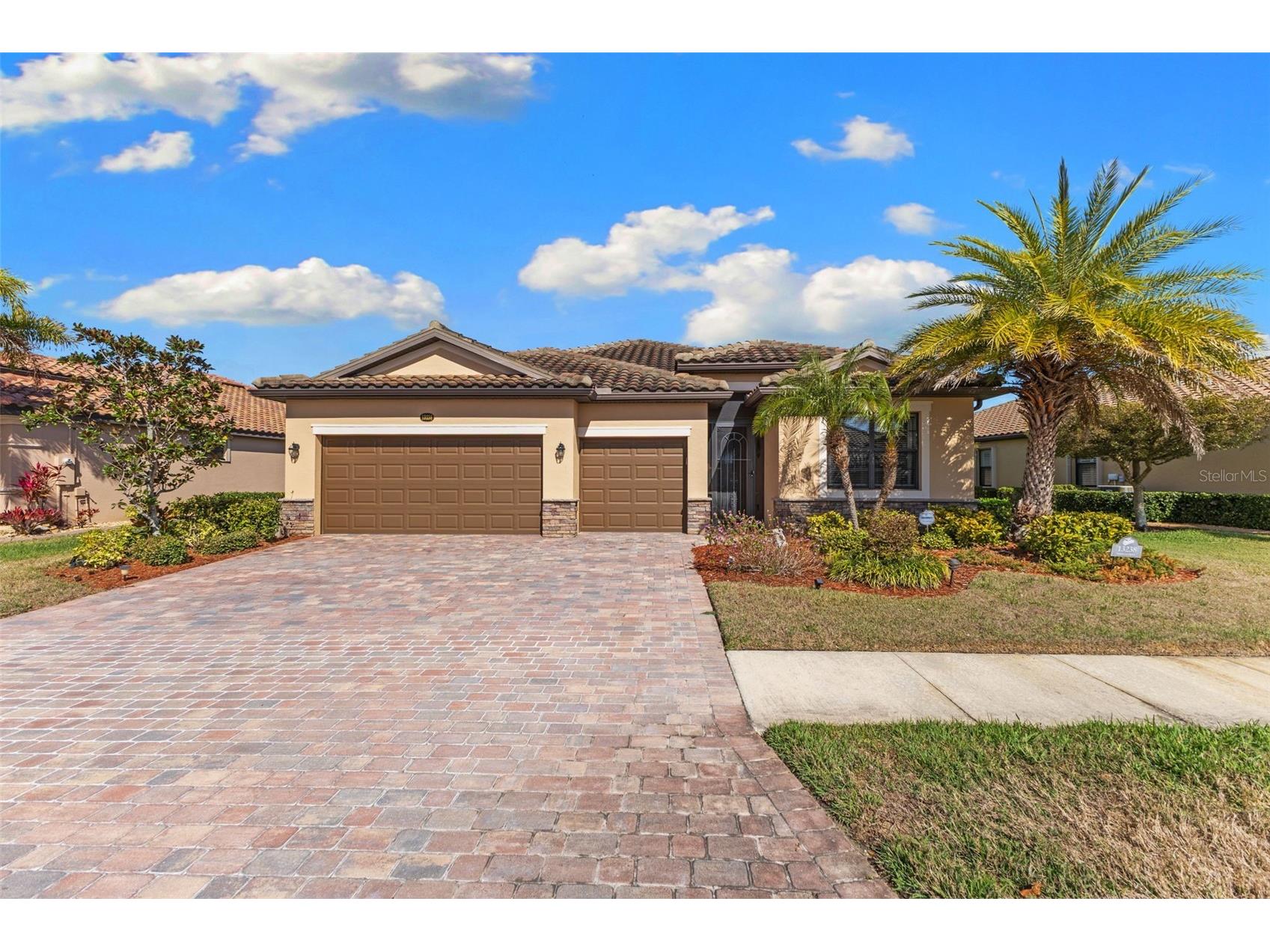 13238 Famiglia Drive Venice FL 34293 A4684623 image1