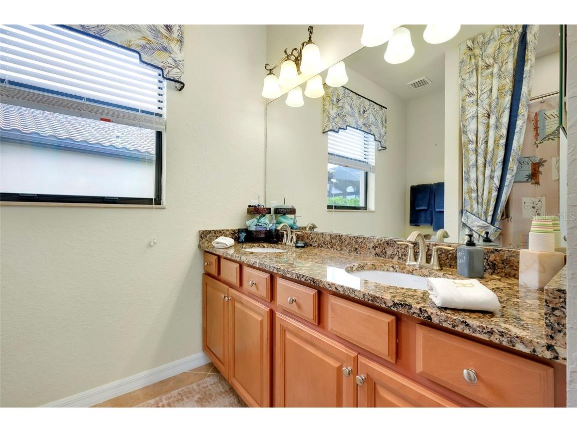 13238 Famiglia Drive Venice FL 34293 N6137143 image29