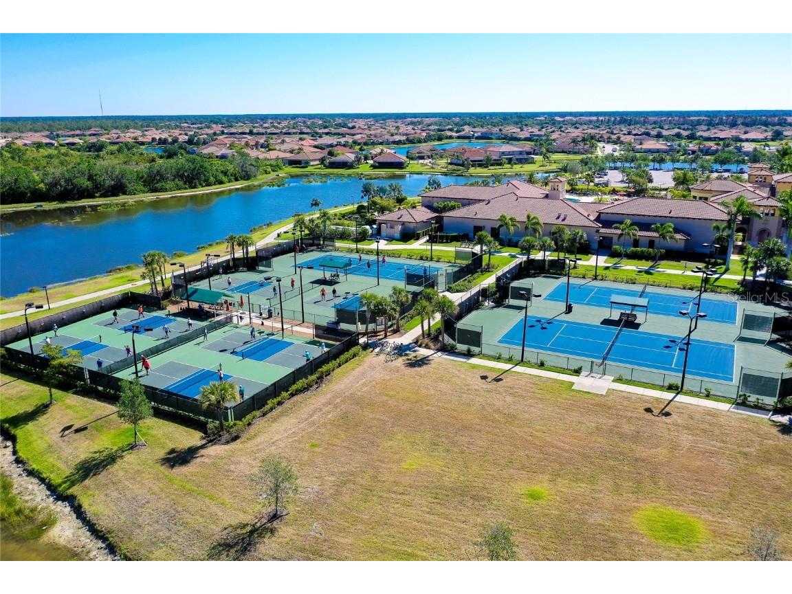 13238 Famiglia Drive Venice FL 34293 N6137143 image50