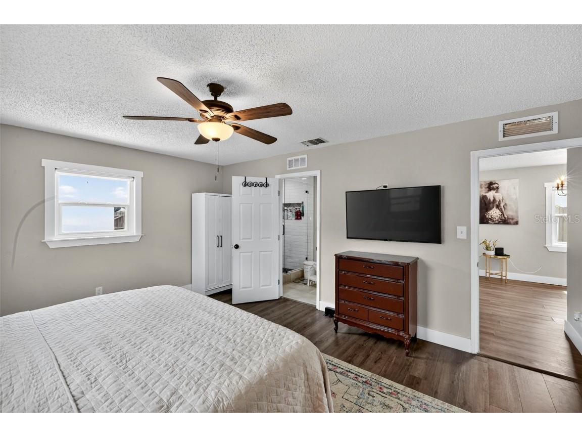 1324 40th Street S Saint Petersburg FL 33711 TB8435522 image15