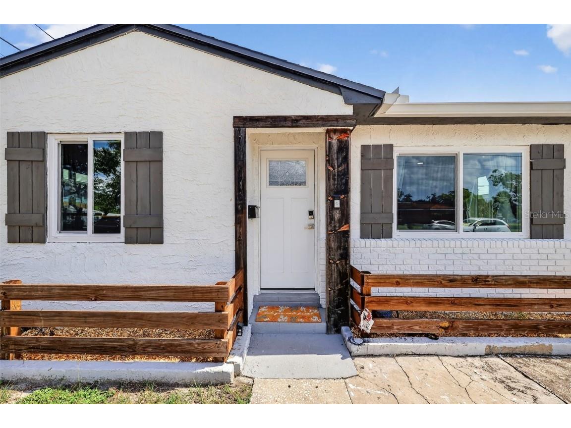 1324 40th Street S Saint Petersburg FL 33711 TB8435522 image2