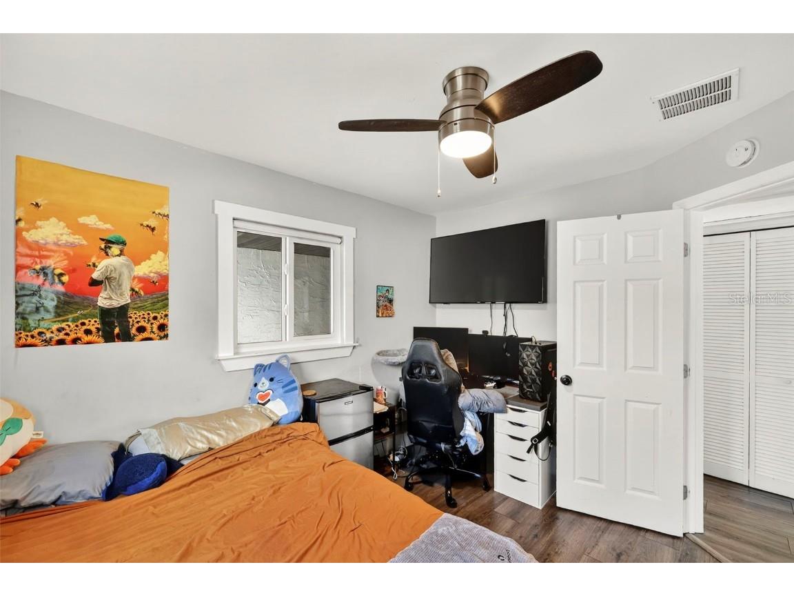 1324 40th Street S Saint Petersburg FL 33711 TB8435522 image23