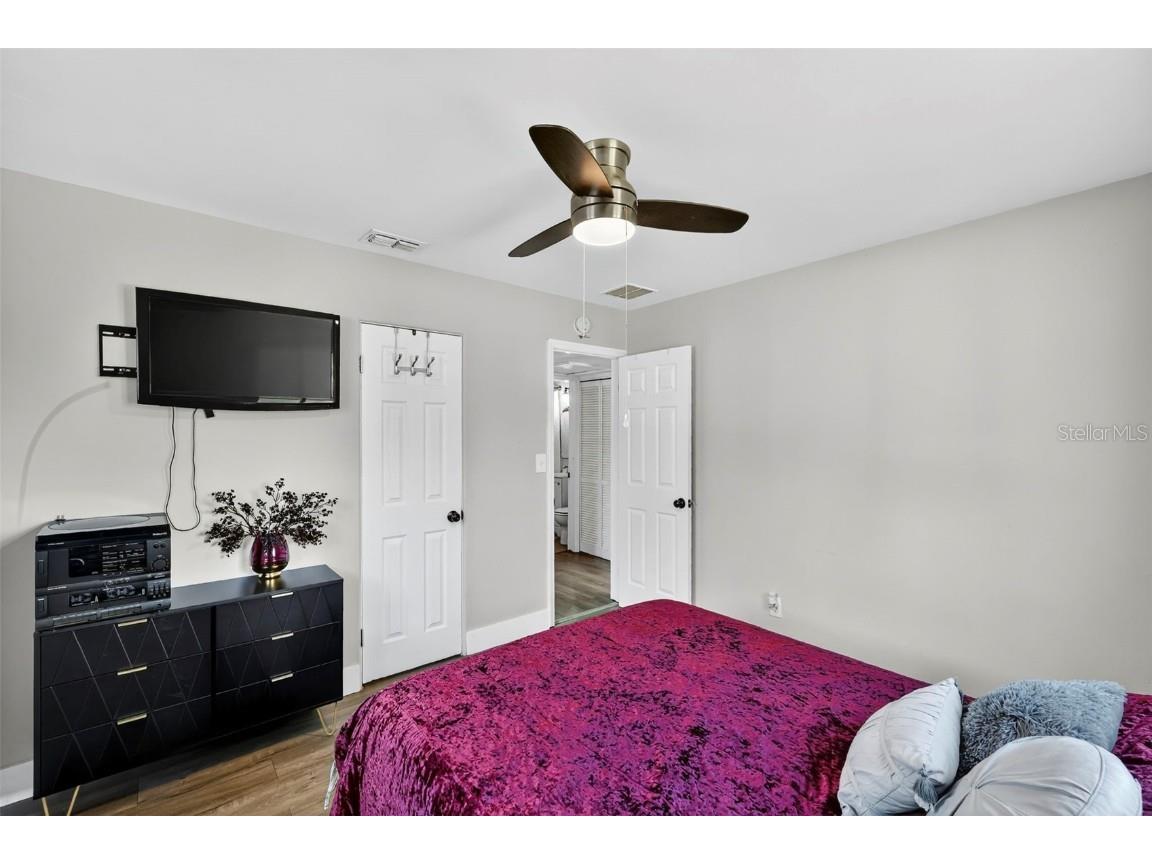 1324 40th Street S Saint Petersburg FL 33711 TB8435522 image26