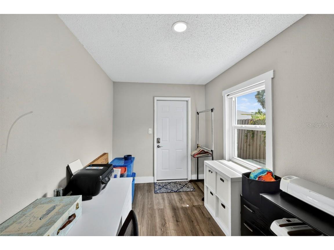 1324 40th Street S Saint Petersburg FL 33711 TB8435522 image27