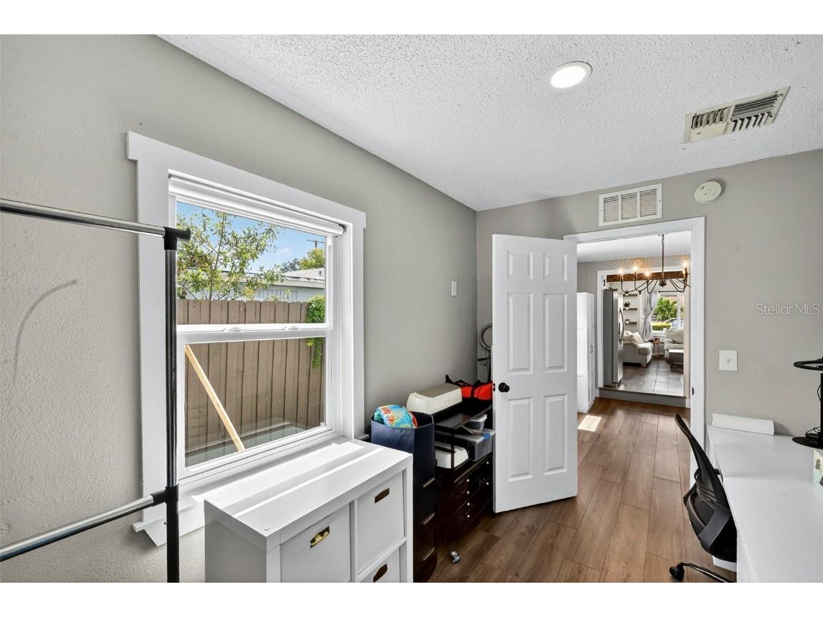 1324 40th Street S Saint Petersburg FL 33711 TB8435522 image28