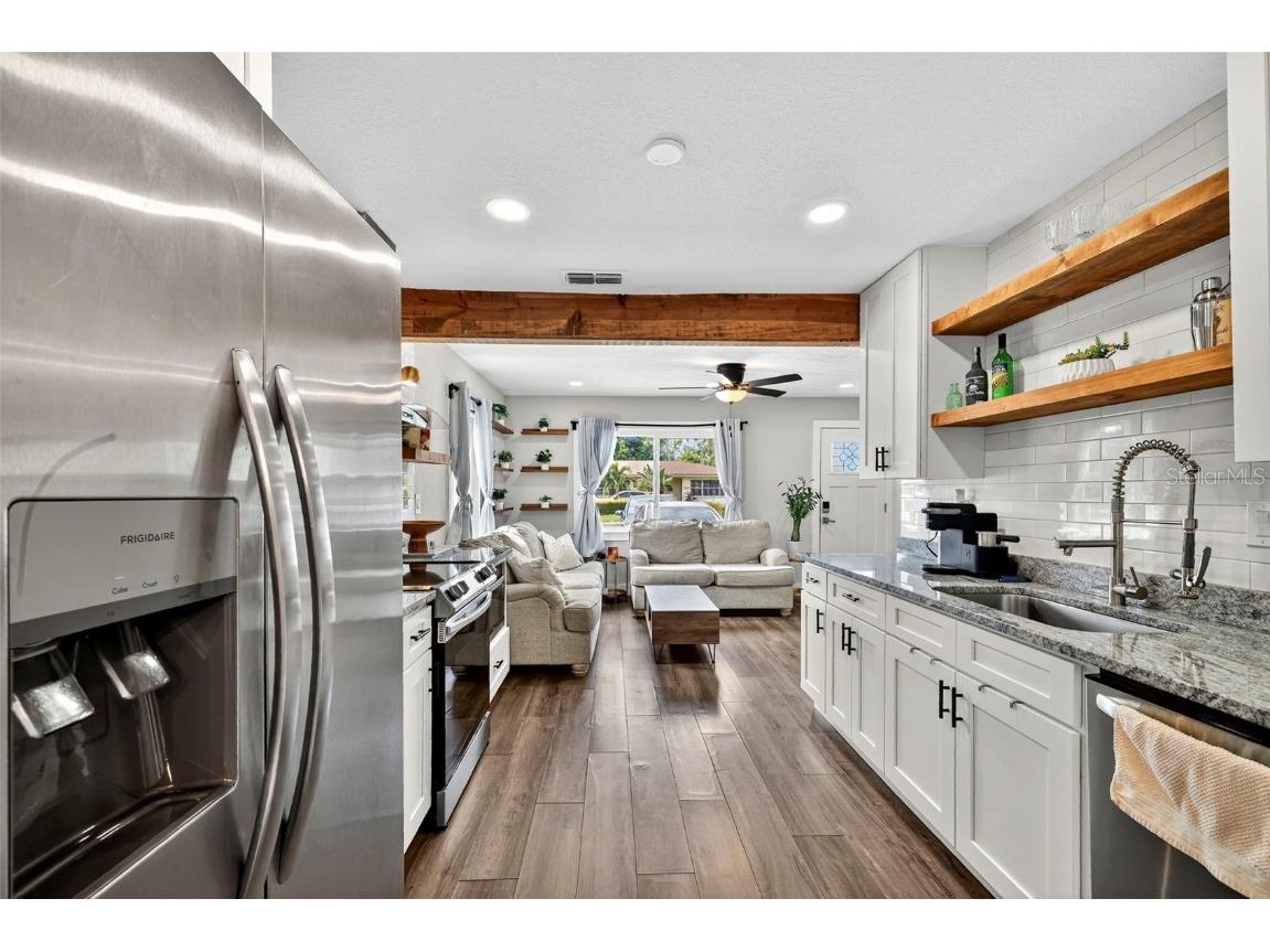 1324 40th Street S Saint Petersburg FL 33711 TB8435522 image9