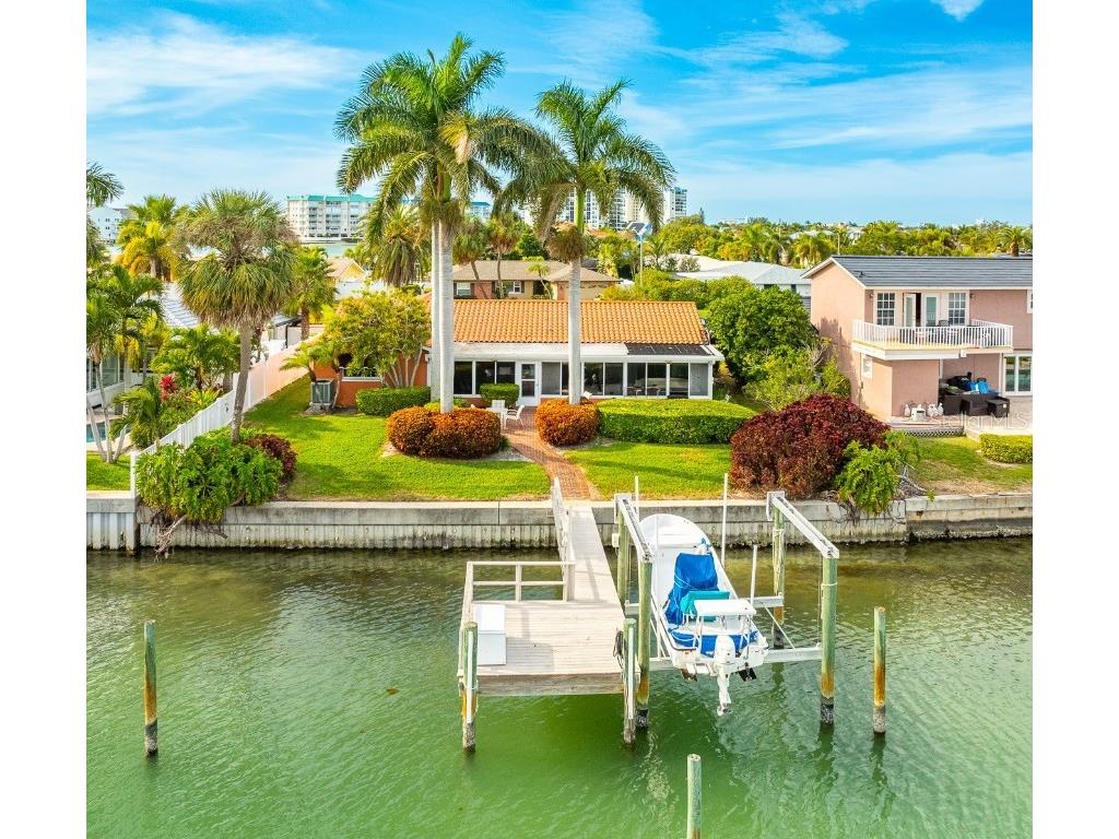 1324 80th Street S Saint Petersburg FL 33707 - INTRACOASTAL WATERWAY U8227211 image1