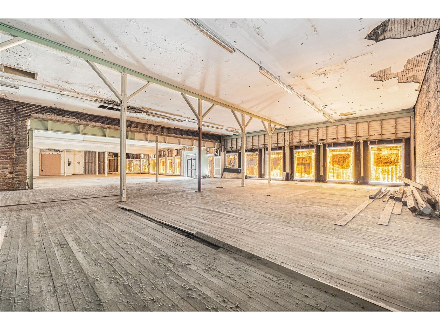 1324 E 7th Avenue Tampa FL 33605 TB8491237 image3