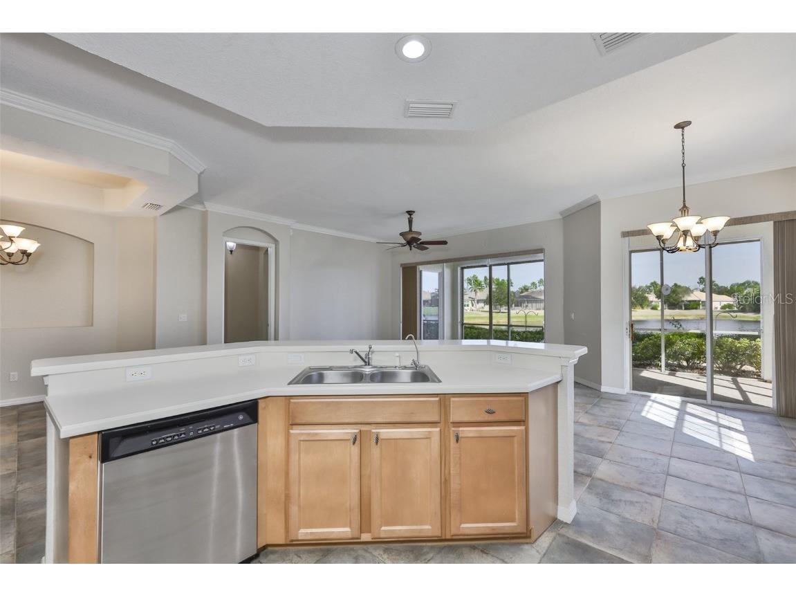 1324 Emerald Dunes Drive Sun City Center FL 33573 TB8454872 image11