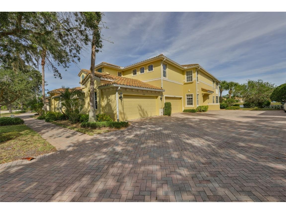 1324 Emerald Dunes Drive Sun City Center FL 33573 TB8454872 image4