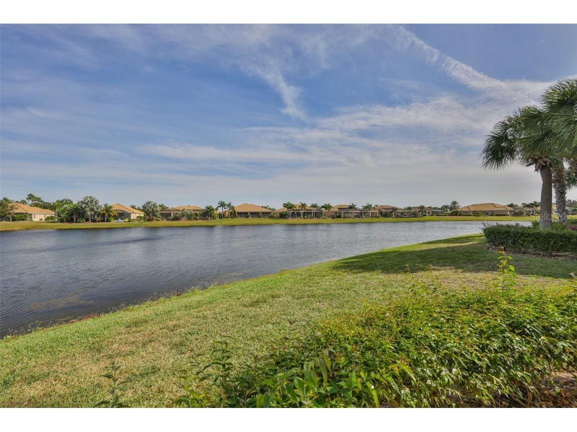 1324 Emerald Dunes Drive Sun City Center FL 33573 TB8454872 image45