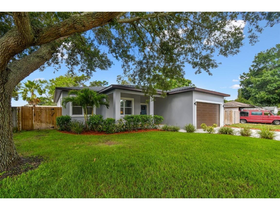 1324 Essex Drive N Saint Petersburg FL 33710 T3449338 image1