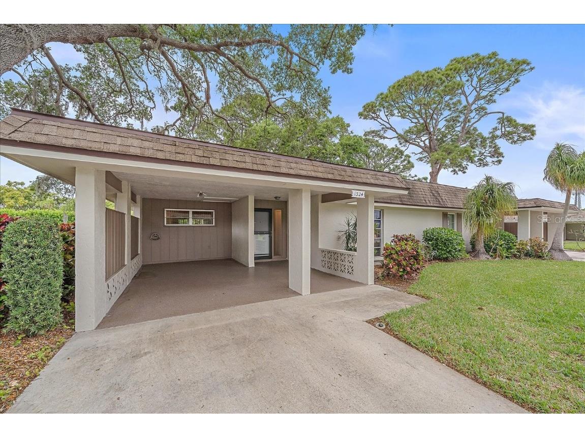 1324 Glendale Circle W Sarasota FL 34232 A4605173 image1