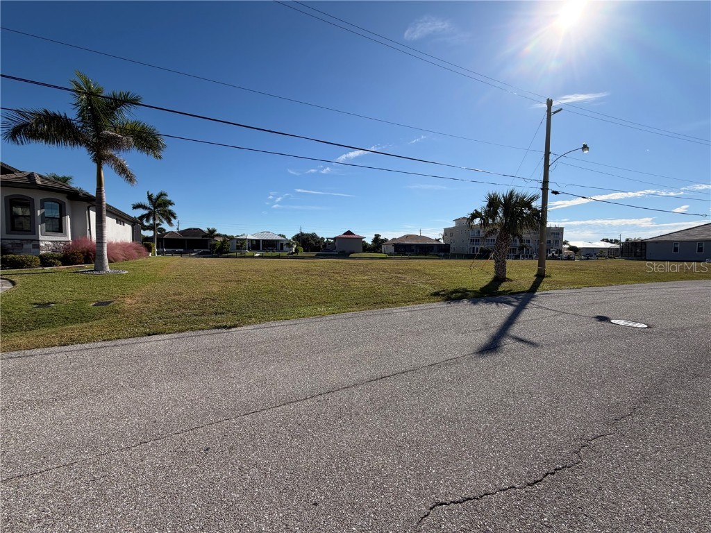 1324 Mediterranean Drive Punta Gorda FL 33950 - LOBSTER STRAIT C7517219 image16