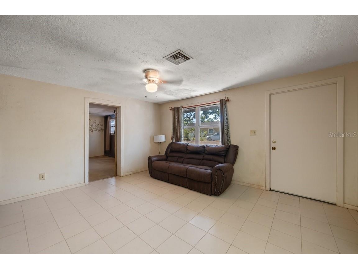 1324 Milton Street Clearwater FL 33756 A4668709 image10