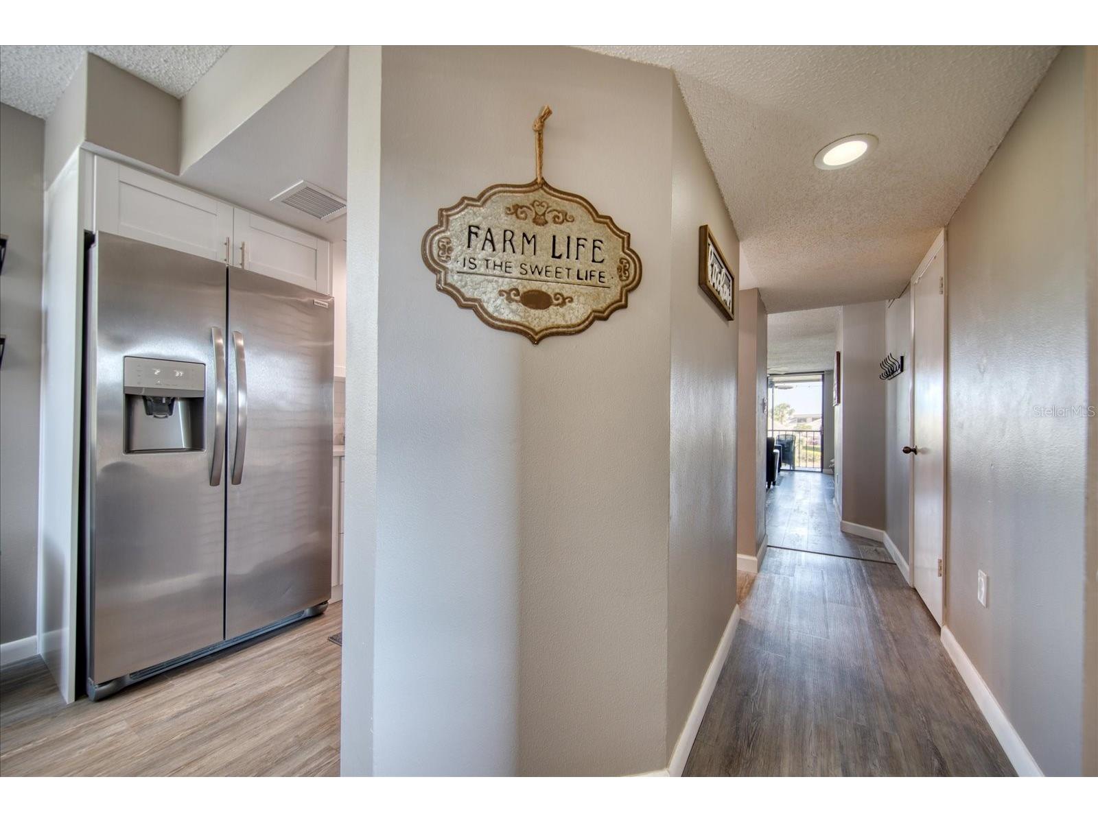 1324 Pasadena Avenue S #201 South Pasadena FL 33707 TB8517171 image4