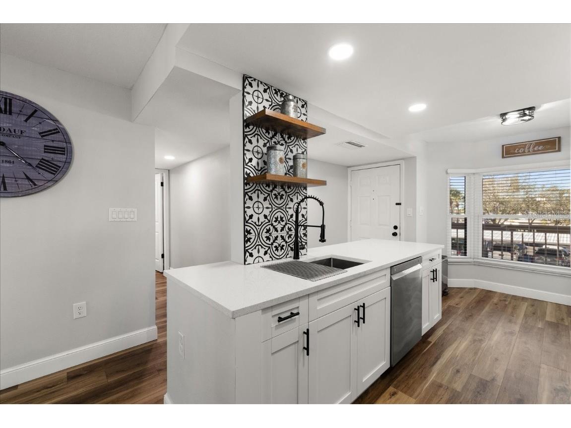 1324 Pasadena Avenue S #204 South Pasadena FL 33707 TB8440936 image11