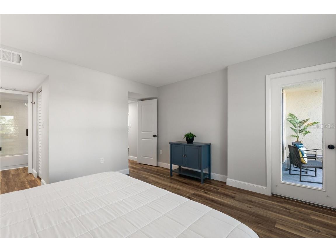 1324 Pasadena Avenue S #204 South Pasadena FL 33707 TB8440936 image28