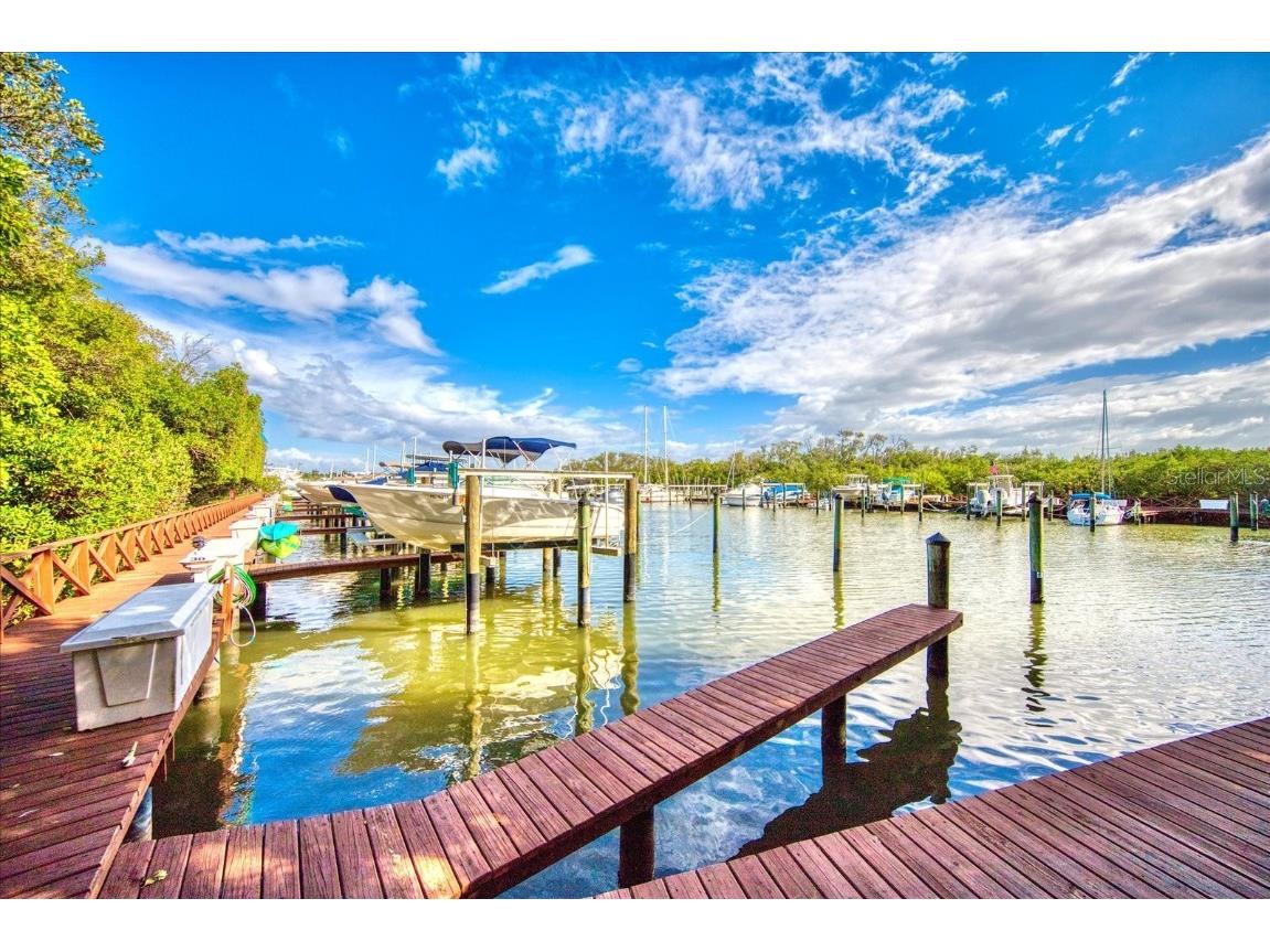 1324 Pasadena Avenue S #204 South Pasadena FL 33707 TB8440936 image36