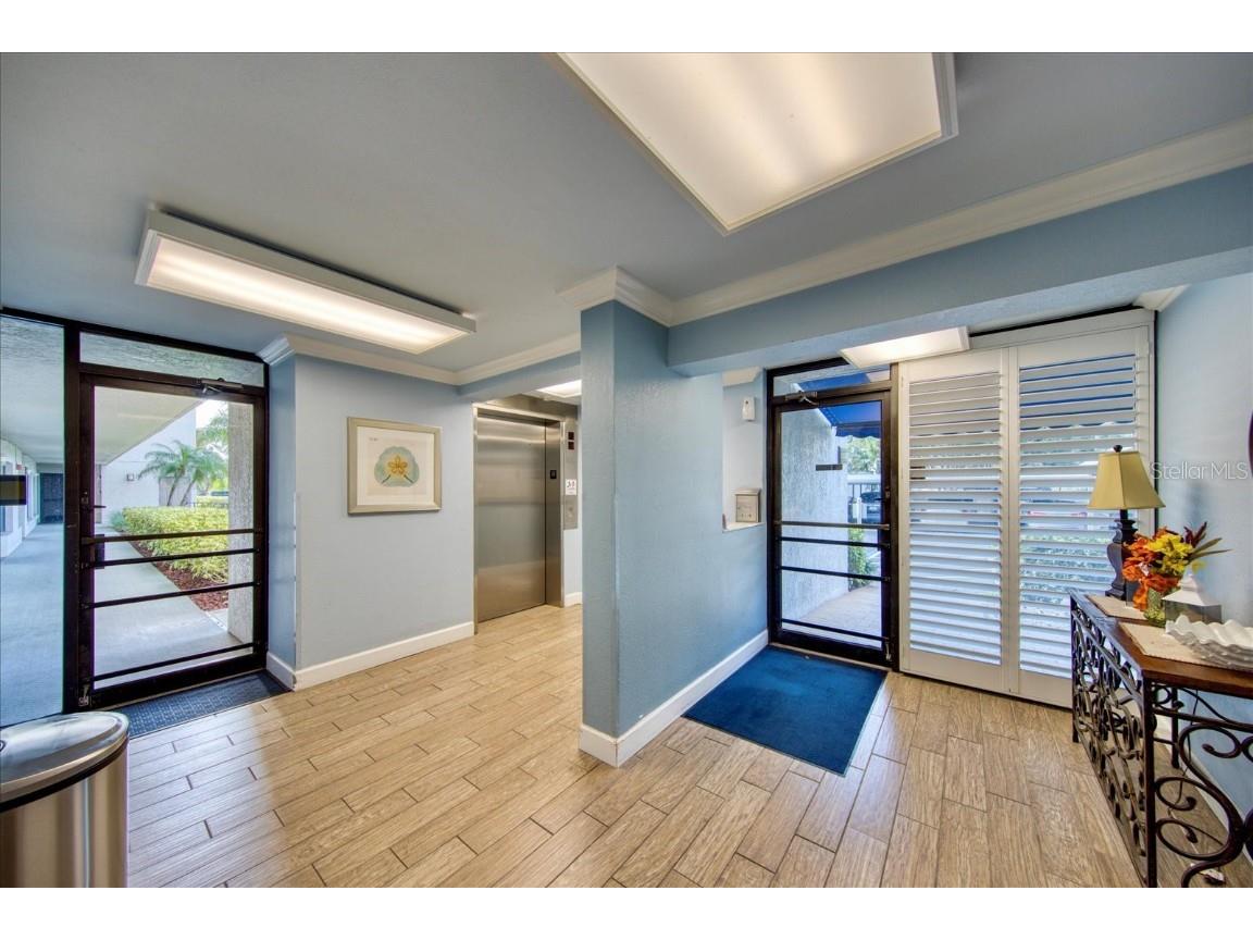 1324 Pasadena Avenue S #204 South Pasadena FL 33707 TB8440936 image4