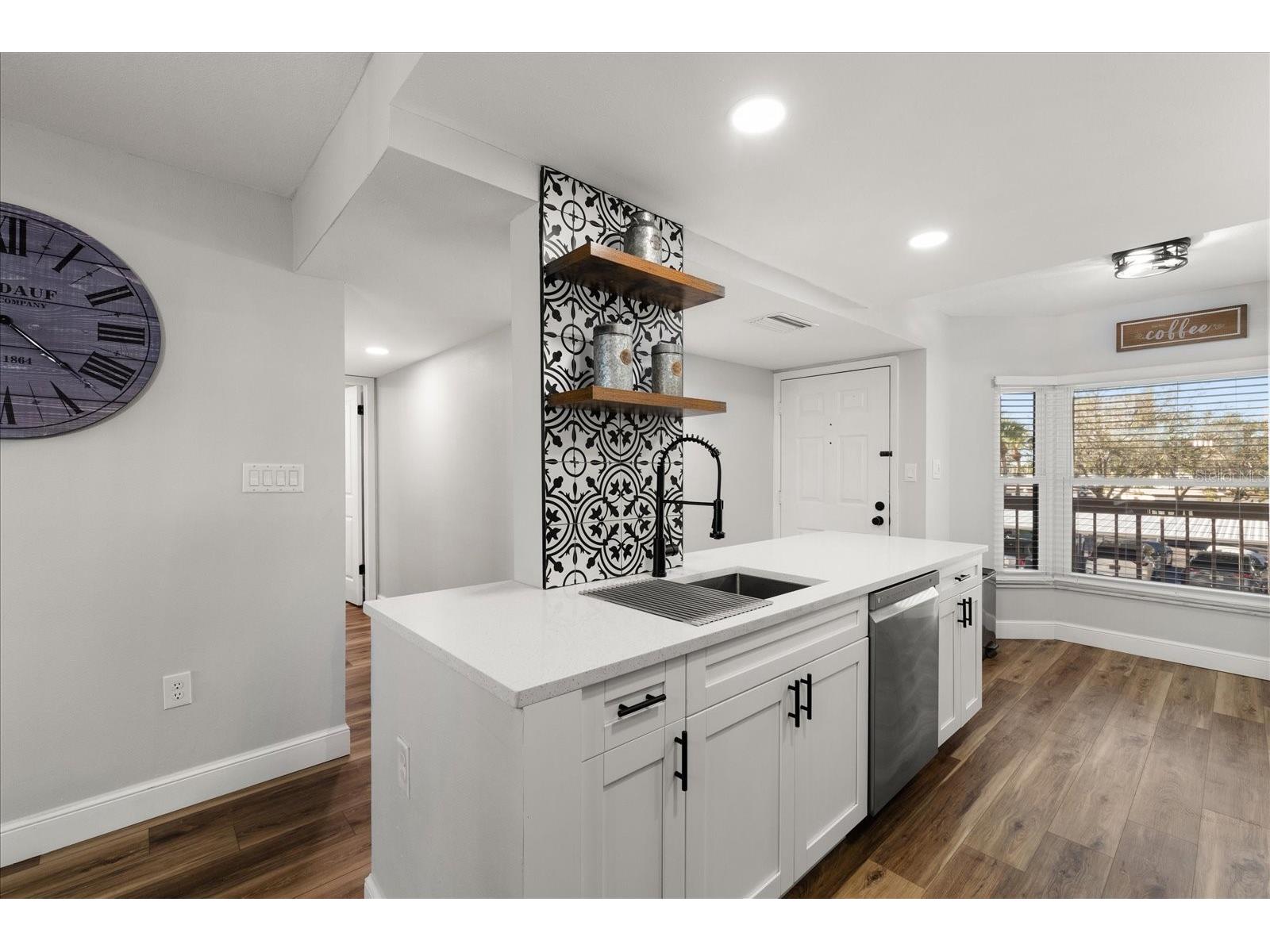 1324 Pasadena Avenue S #204 South Pasadena FL 33707 TB8520147 image11