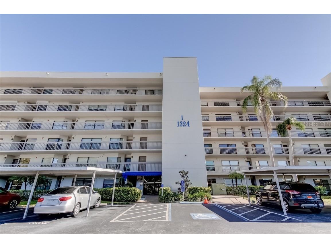 1324 Pasadena Avenue S #402 South Pasadena FL 33707 - BOCA CIEGA BAY U8187687 image1