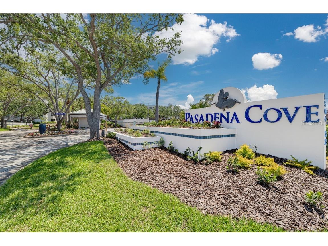 1324 Pasadena Avenue S #402 South Pasadena FL 33707 - BOCA CIEGA BAY TB8425193 image1