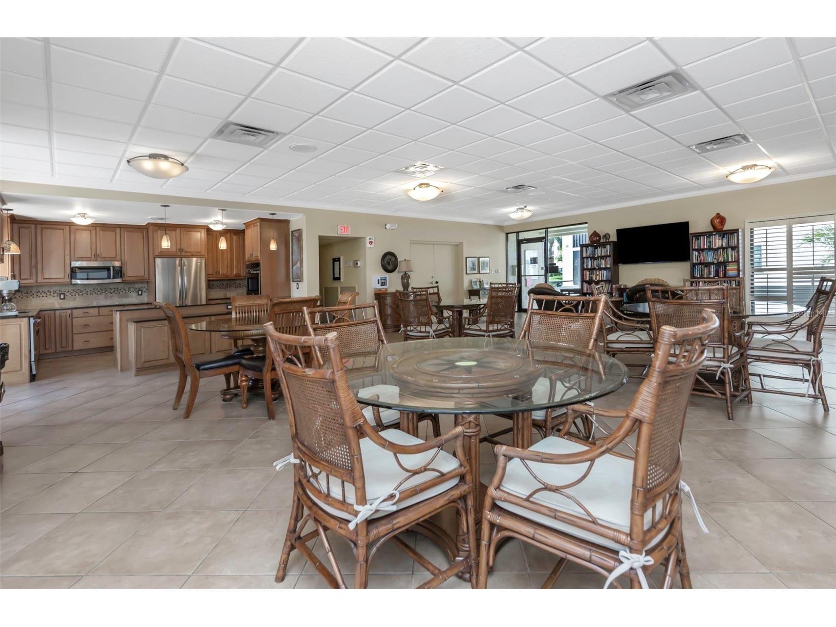 1324 Pasadena Avenue S #607 South Pasadena FL 33707 TB8502604 image82