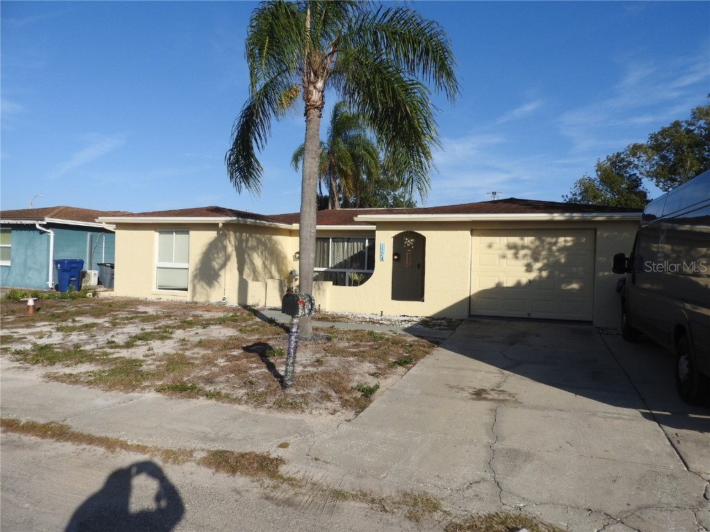 1324 Viking Drive Holiday FL 34691 TB8458025 image2