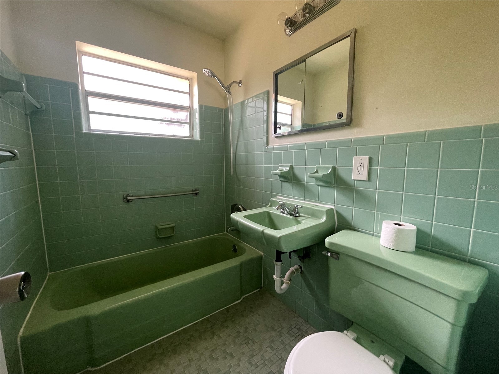 1324 Whitewood Drive Deltona FL 32725 V4950025 image9