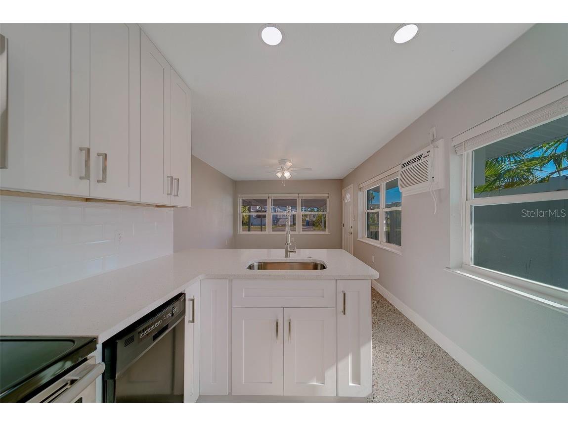 13248 4th Street E #A Madeira Beach FL 33708 TB8446672 image11