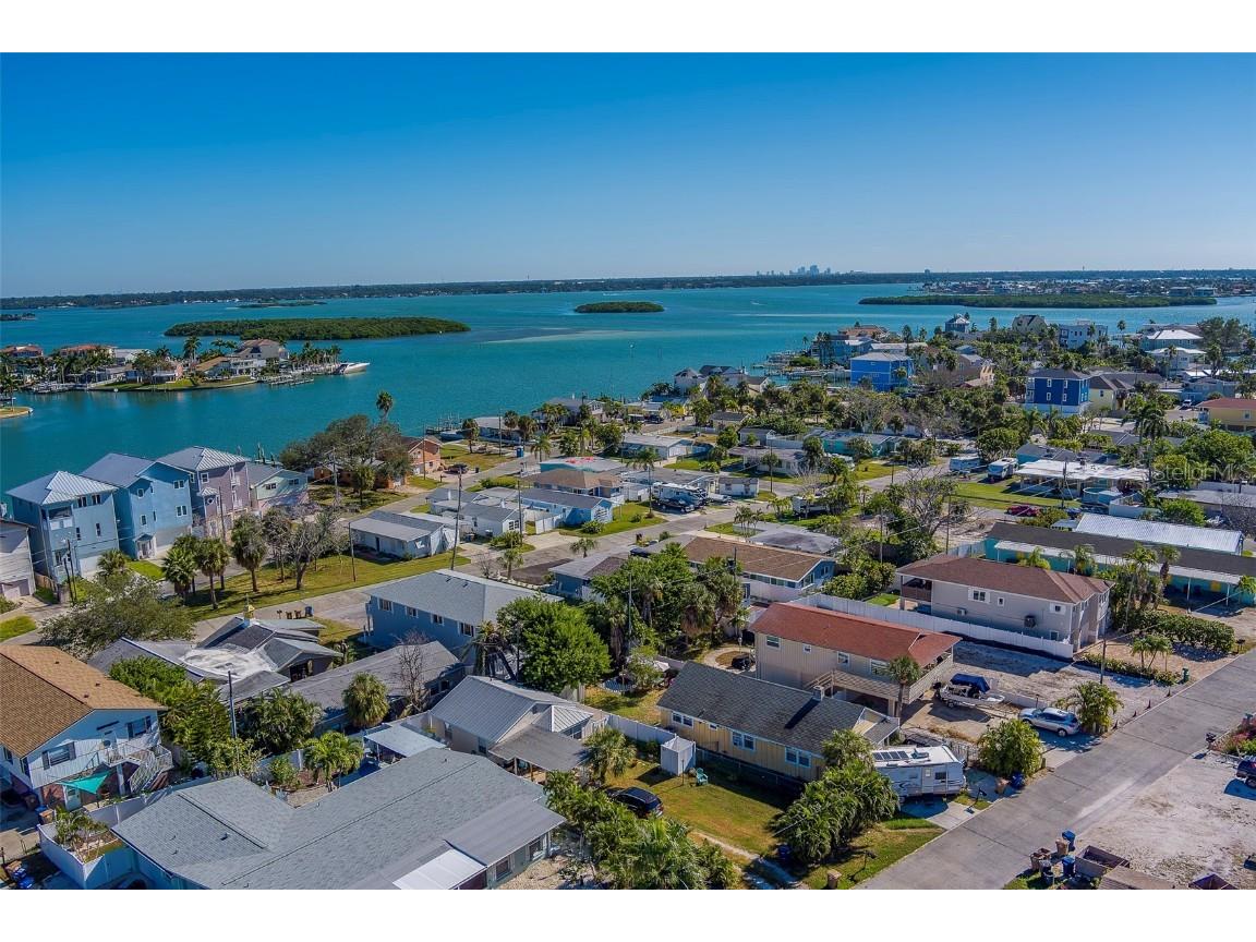 13248 4th Street E #A Madeira Beach FL 33708 TB8446672 image39