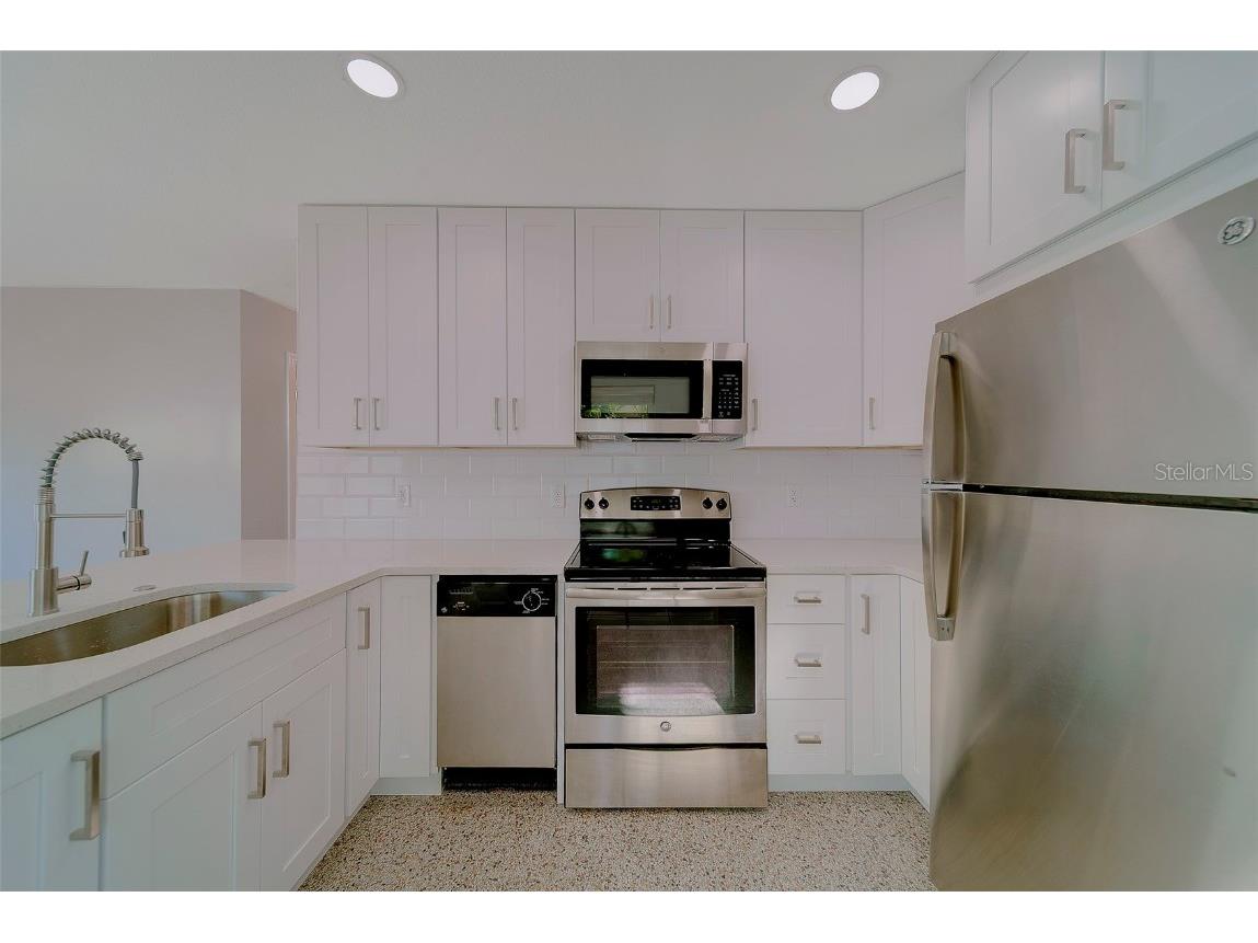 13248 4th Street E #B Madeira Beach FL 33708 TB8446902 image11