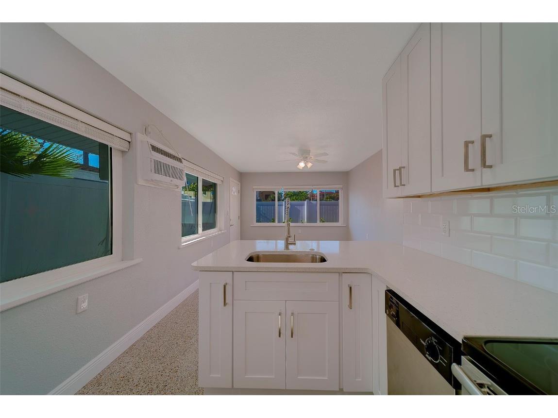 13248 4th Street E #B Madeira Beach FL 33708 TB8446902 image14