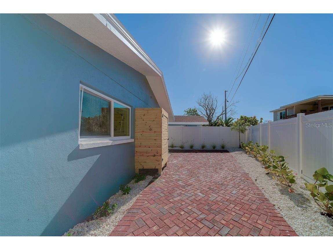 13248 4th Street E #B Madeira Beach FL 33708 TB8446902 image27