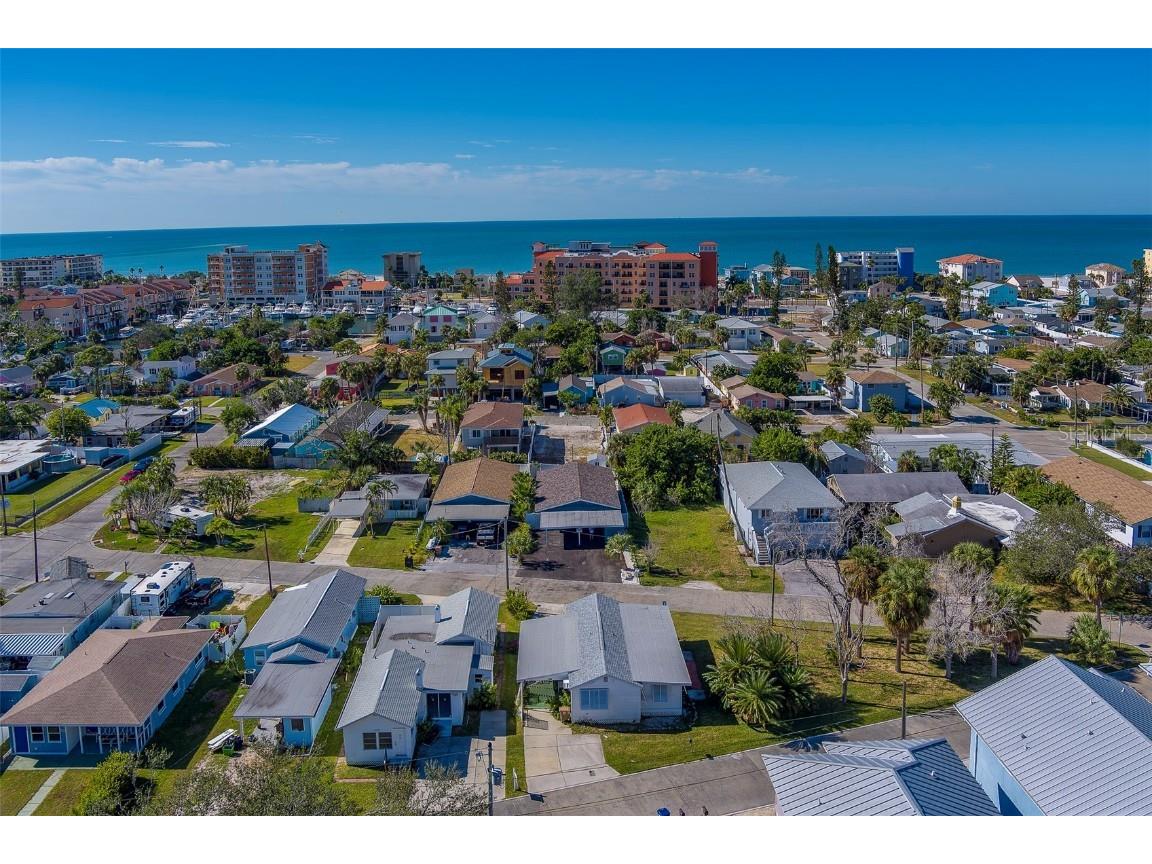 13248 4th Street E #B Madeira Beach FL 33708 TB8446902 image37