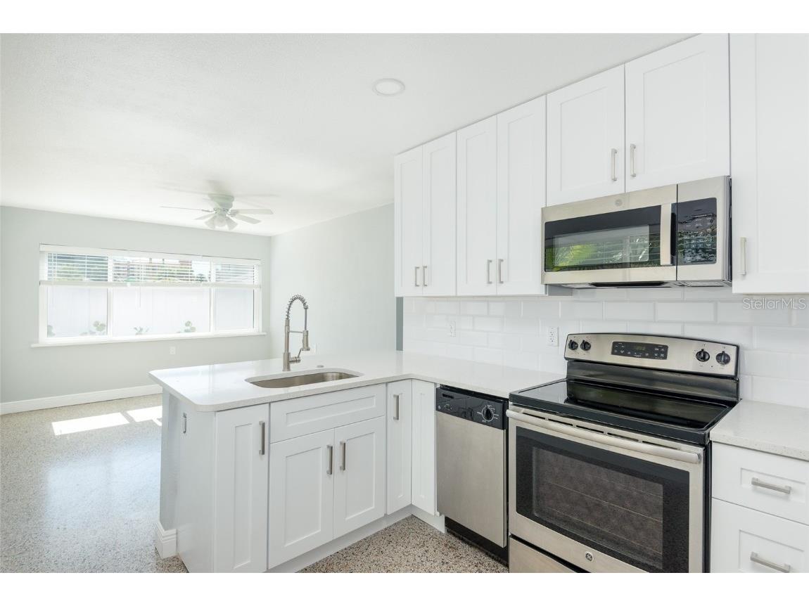 13248 4th Street E Madeira Beach FL 33708 TB8439195 image23