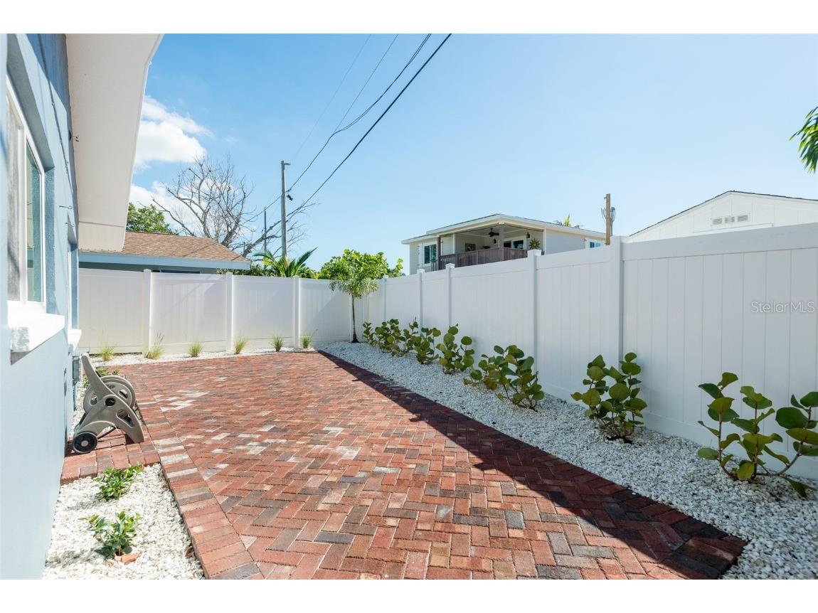 13248 4th Street E Madeira Beach FL 33708 TB8439195 image33