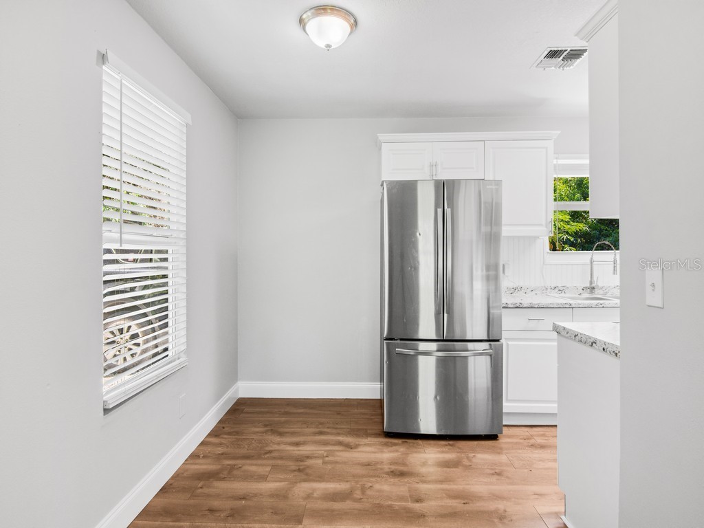 1325 17th Court SW Vero Beach FL 32962 O6312370 image11