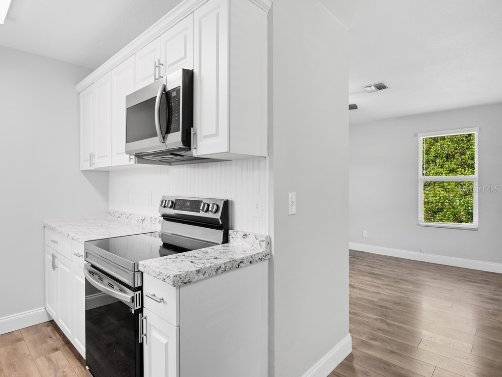 1325 17th Court SW Vero Beach FL 32962 O6312370 image14