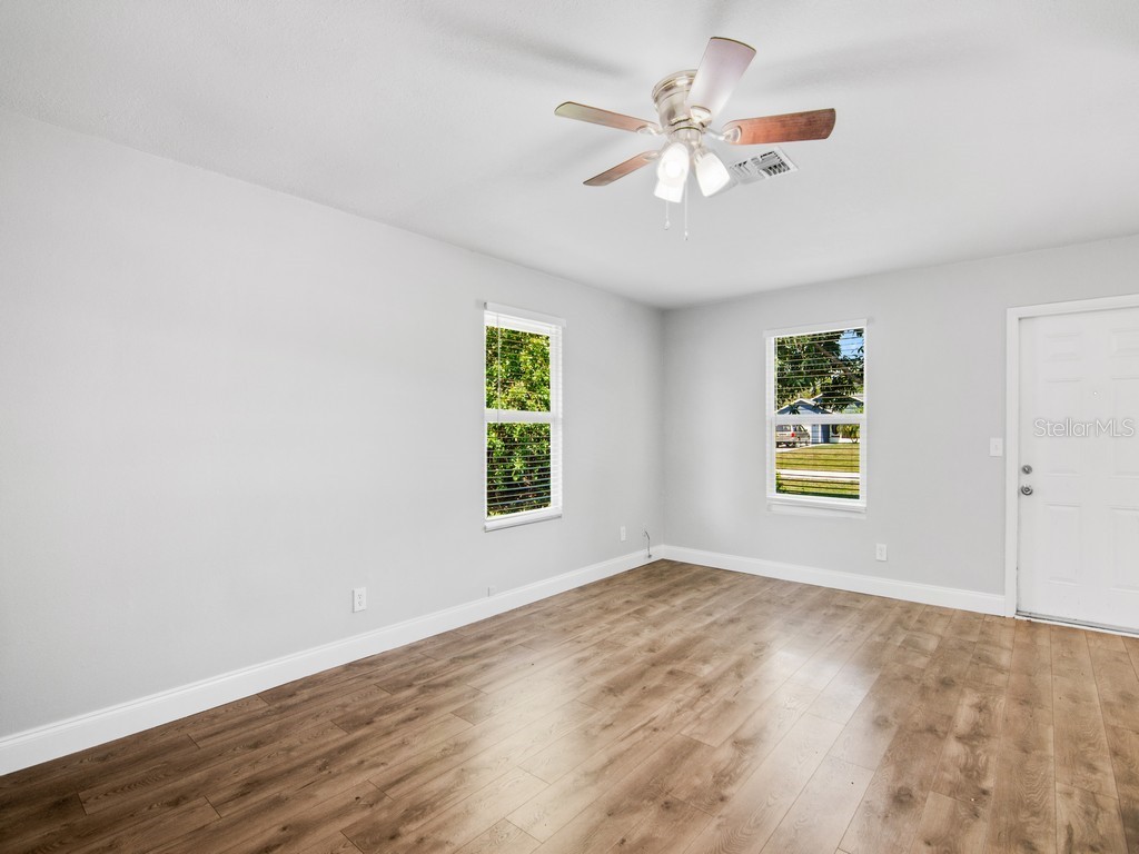 1325 17th Court SW Vero Beach FL 32962 O6312370 image9