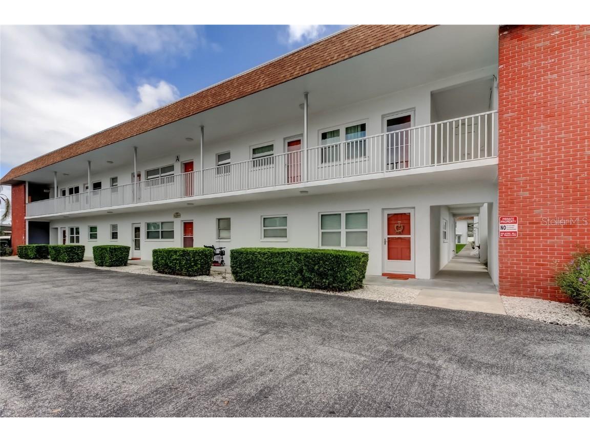 1325 58th Street N #204A Saint Petersburg FL 33710 TB8435835 image1