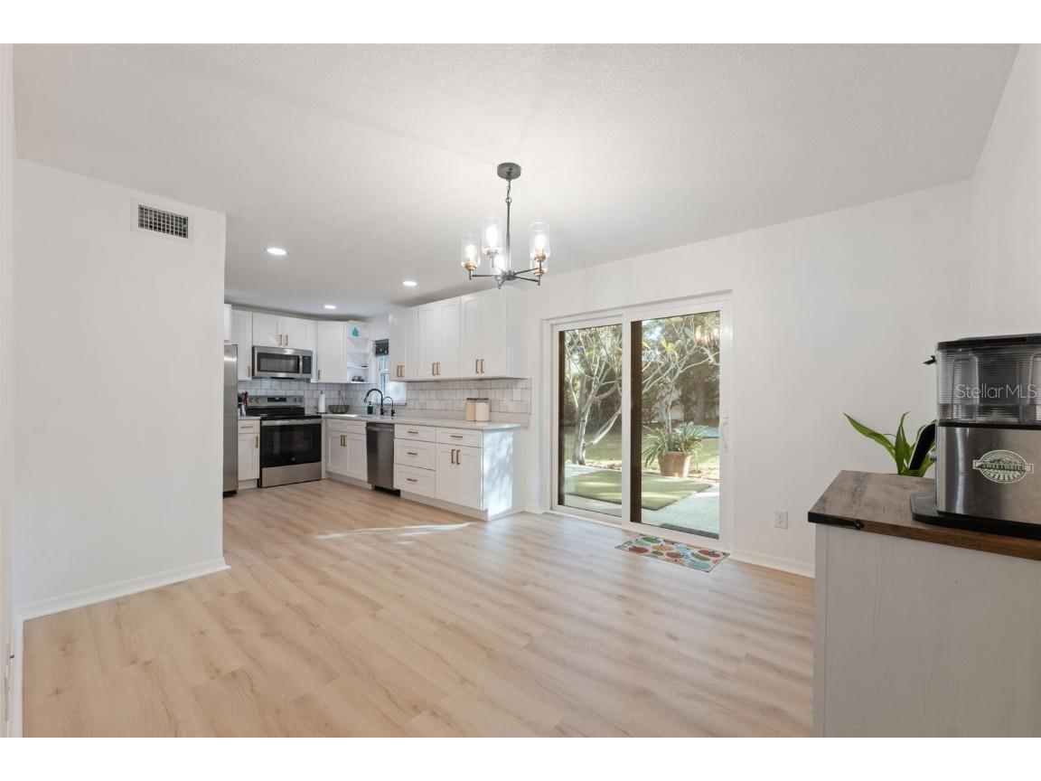 1325 Abbey Crescent Lane Clearwater FL 33759 TB8443413 image12