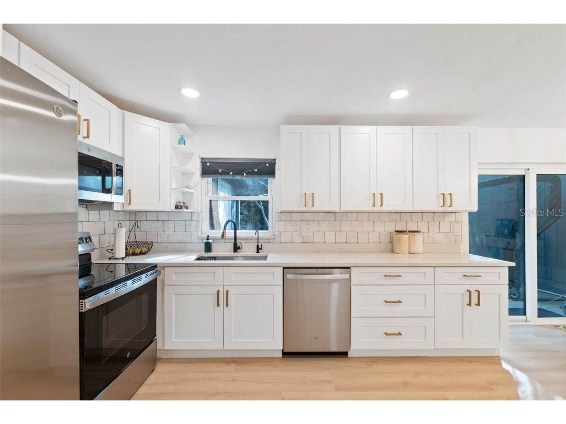 1325 Abbey Crescent Lane Clearwater FL 33759 TB8443413 image18