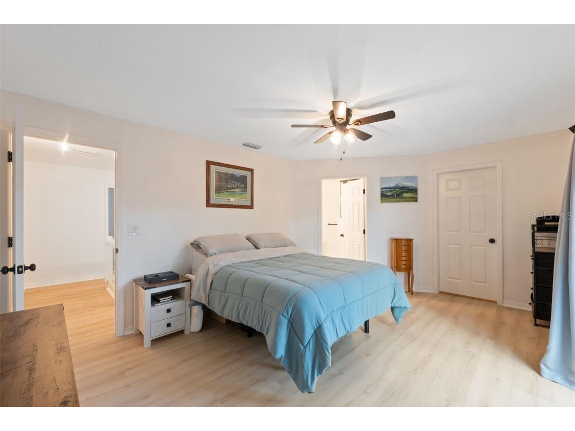 1325 Abbey Crescent Lane Clearwater FL 33759 TB8443413 image21