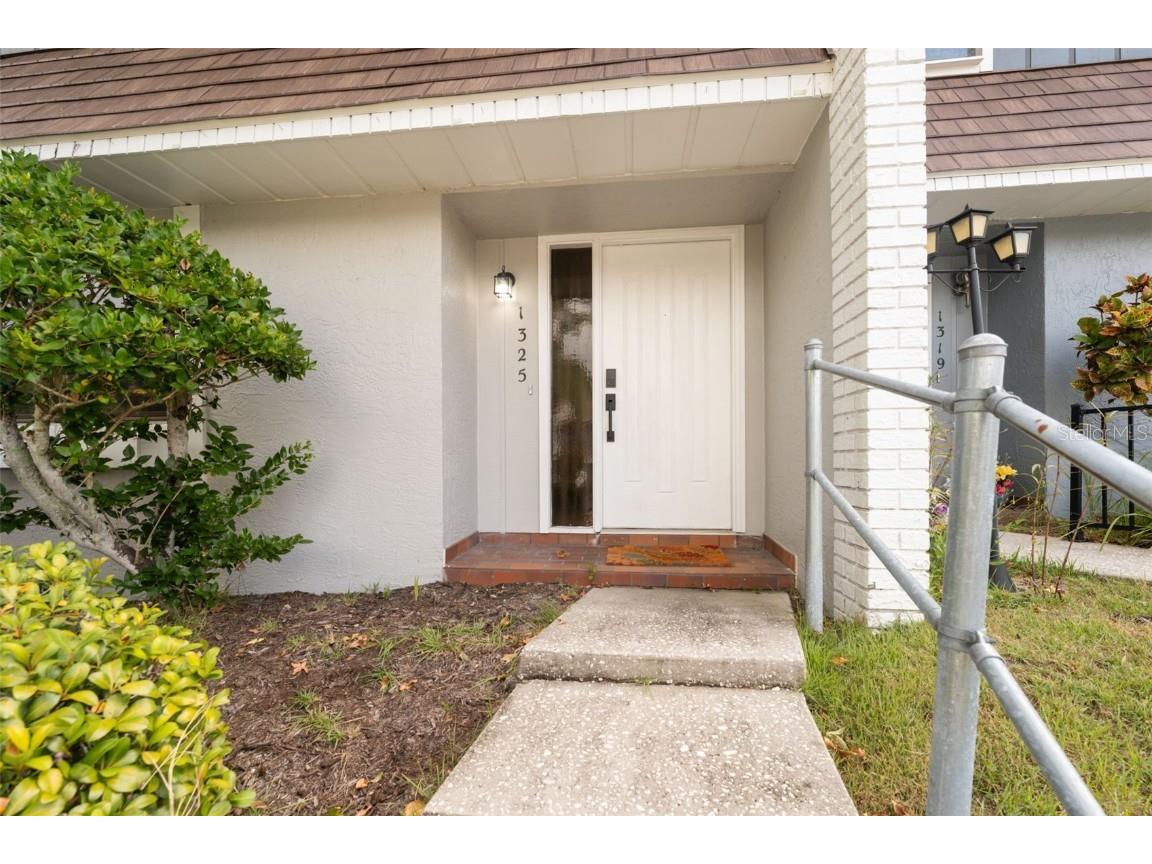 1325 Abbey Crescent Lane Clearwater FL 33759 TB8443413 image5