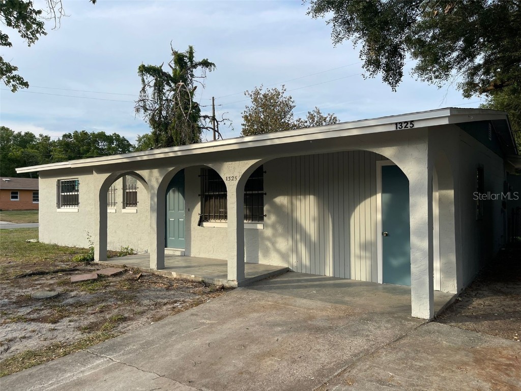 1325 Abbeyville Road Orlando FL 32808 O6130975 image1