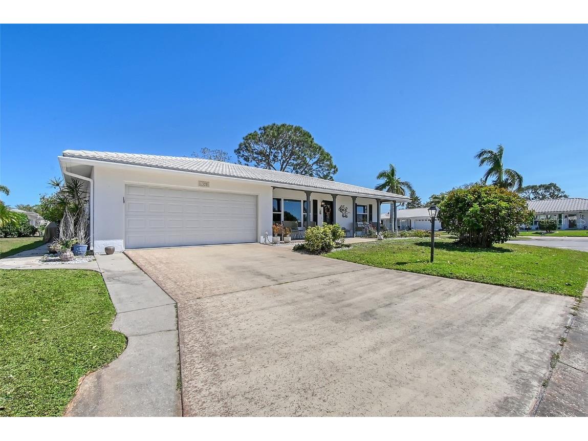 1325 Bottlebrush Drive Bradenton FL 34208 A4644617 image1