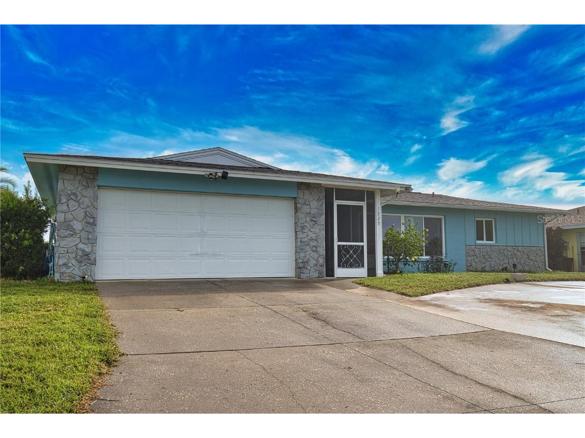 1325 Cambridge Drive Venice FL 34293 N6139574 image1