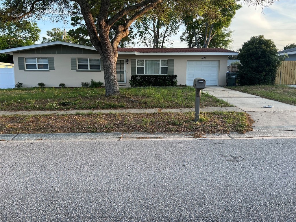 1325 Chesterfield Drive Clearwater FL 33756 U8235024 image1